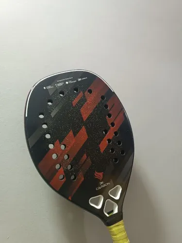 Raquete Pichau kaimu 3k carbon 26 furos 320 gramas