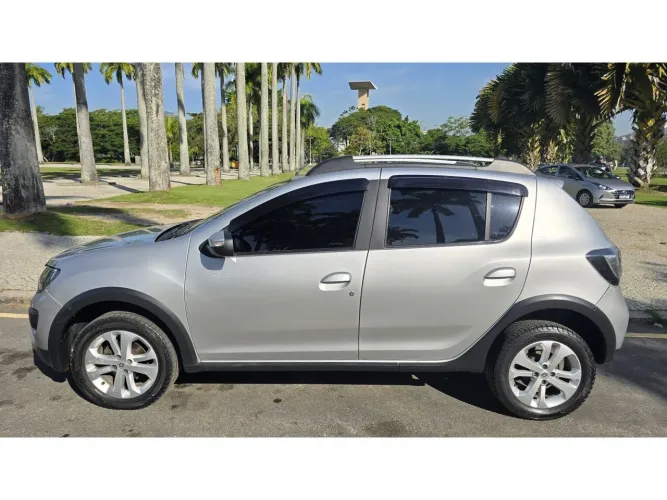 Renault Stepway Zen Flex 1.0 12V Mec. 2015