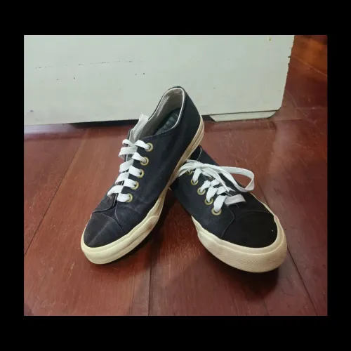 Tênis Coca-Cola TAM 36 - R$30<br>tam 36<br>R$30