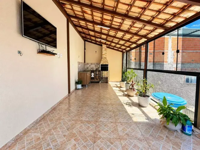 Casa com 4 dormitórios à venda, 250 m² por R$ 420.000,00 - Amazônia - Juiz de Fora/MG