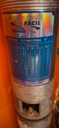 Bomba de poço artesiano submerssa 