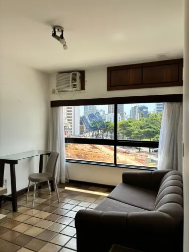 Apartamento para alugar mobiliado quarto e sala com vista mar lateral 40m2 na Ondina