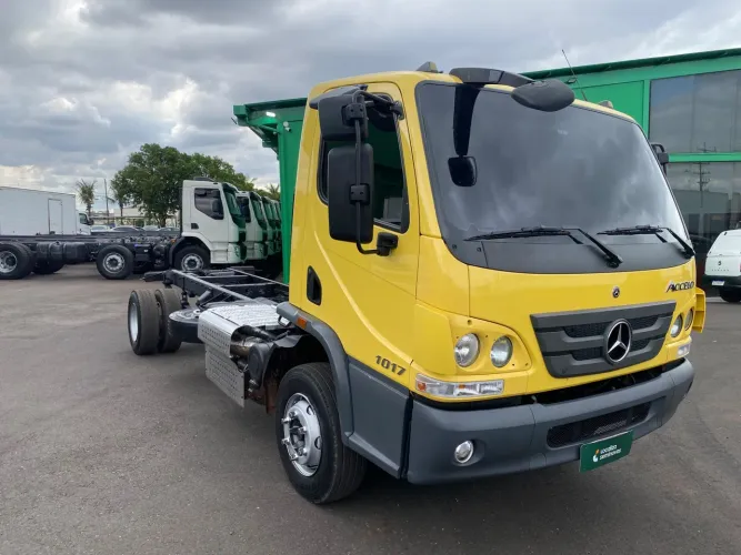 Mercedes-benz Accelo 2024