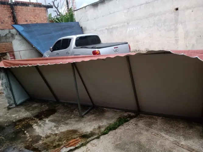 TOLDO EM PERFEITO ESTADO 