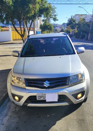 Suzuki Grand Vitara 2.0 16V 4x2/4x4 5P Mec. 2013