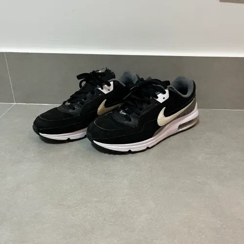 Tênis Nike AirMax