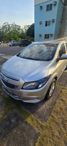 Chevrolet Onix Hatch LT 1.0 8V Flex Power Mec. 4P 2015