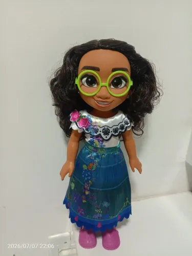 Boneca nirabel do desenho encanto linda 