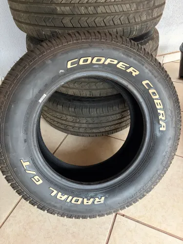 Pneu Cooper Cobra 235/60/15