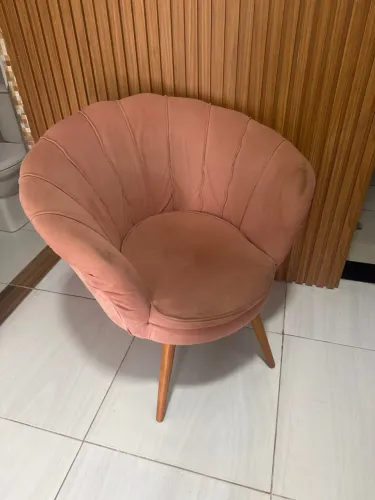 Poltrona de pétalas rose 