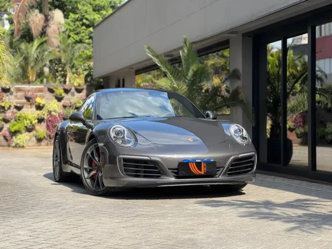 Porsche 911 Carrera 3.0 24V H6 PDK 2017
