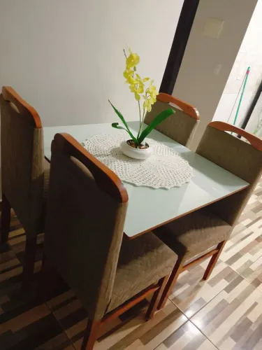 Mesa 4 cadeiras