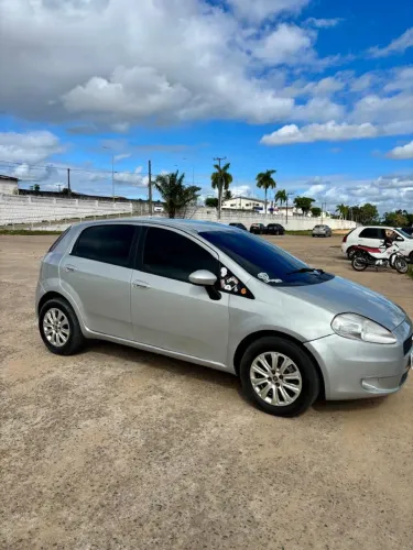 Fiat Punto Attractive 1.4 Fire Flex 8V 5P 2012