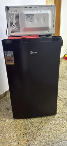 Frigobar Midea - 220v - 124L - Preto