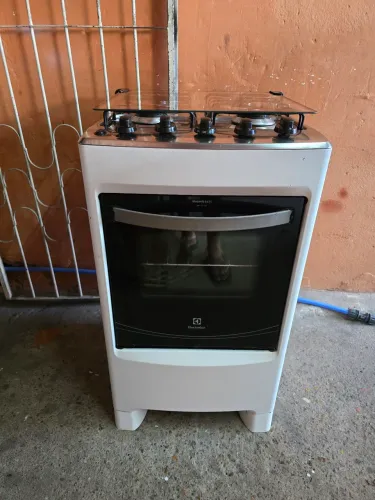 Fogão Electrolux, ( com entrega)
