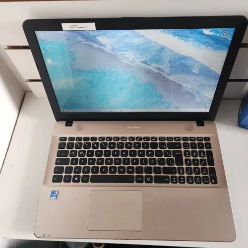 Notebook asus tela de 15. 4gb de ram