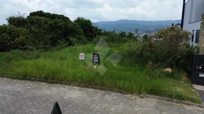 Terreno à venda em Garopaba com 741,68 m², no bairro Jardim Panorâmico.