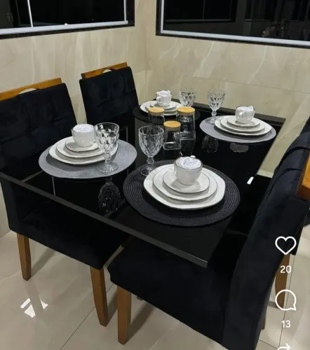 MARAVILHOSA MESA LOS ANGELES 90×90 TAMPO COM VIDRO 4 CADEIRAS MACIÇA 