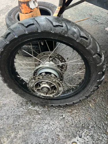 Roda completa de Xre traseira 