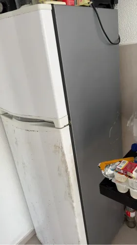 Geladeira Semi Nova