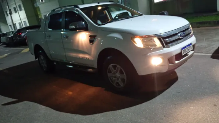 Ford Ranger Limited 3.2 20V 4X4 CD Aut. Dies. 2015