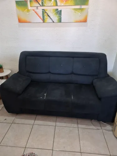 Vendo um conjunto de sofa 2 e 3 lugares.