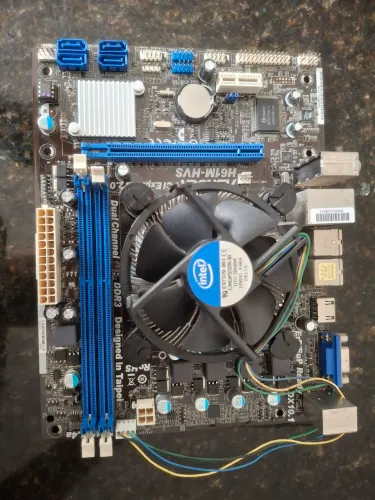 Placa mãe DDR3 com processador intel core i3
