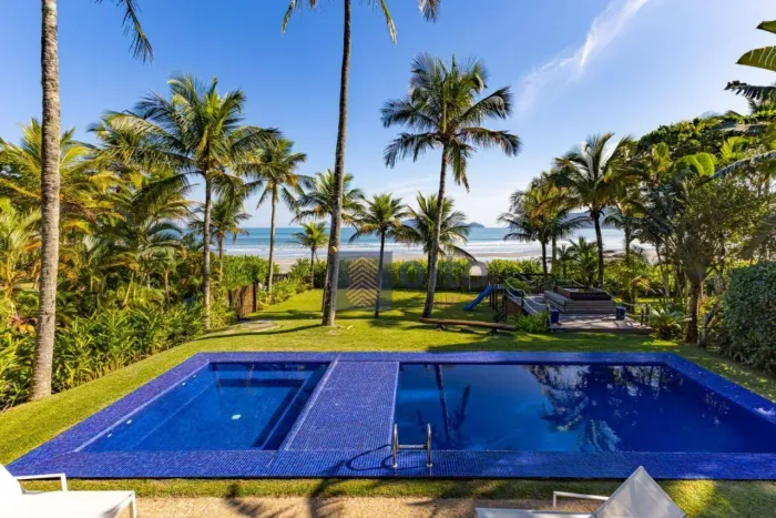 Casa de Condomínio Pé na Areia Praia da Baleia, São Sebastião