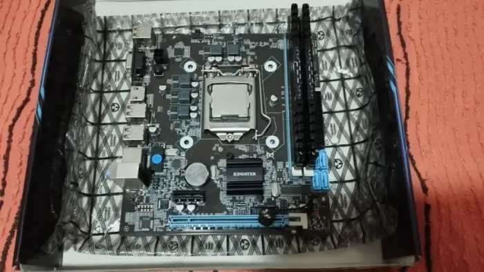 Kit Placa-Mãe, Processador e Memória RAM (Leia a Descrição)