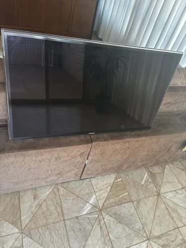 TV SAMSUNG LED 46 POLEGADAS