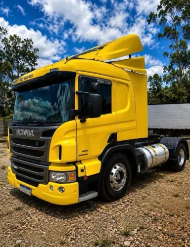 Scania p360 4x2 2015 único dono