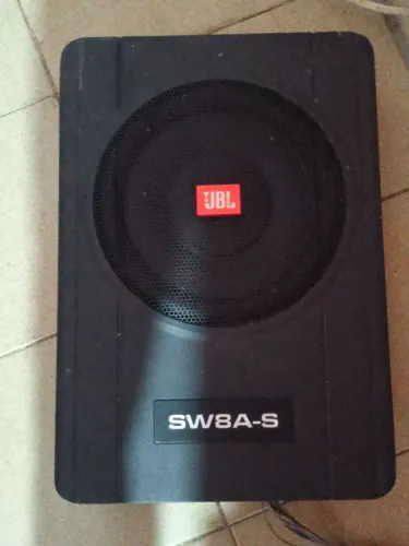 Vendo caixa de som veicular JBL