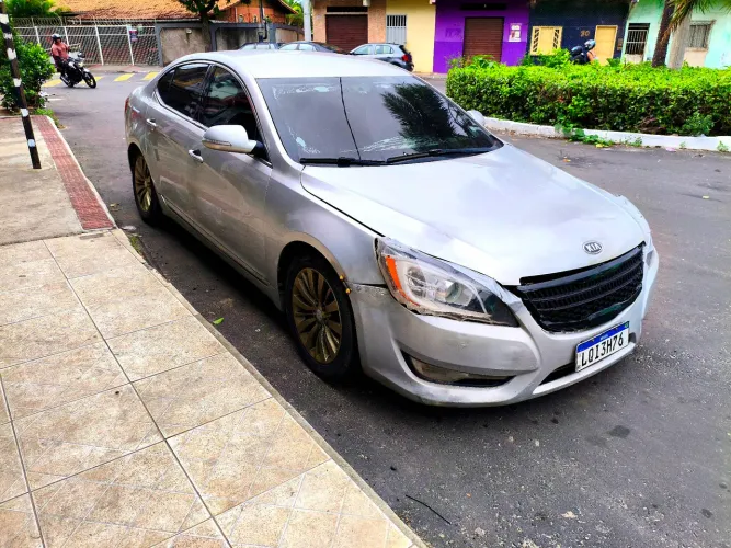 Kia Motors Cadenza EX 3.5 V6 24V 290cv Aut. 2012