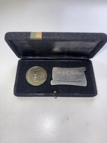 Kit Medalha Despedida do Pelé em Prata