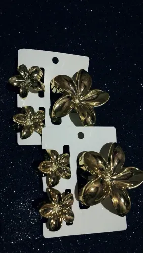 Presilha de flor 