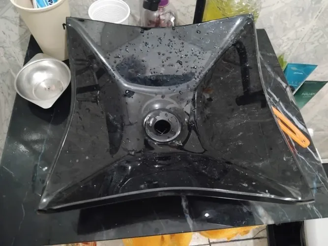 Cuba de cerâmica em preto Vmex + base em plástico <br>