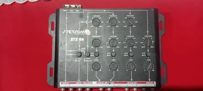 Vende-se esse processador stetsom stx 64 