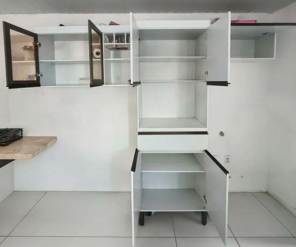 Armário de cozinha s/balcão. 