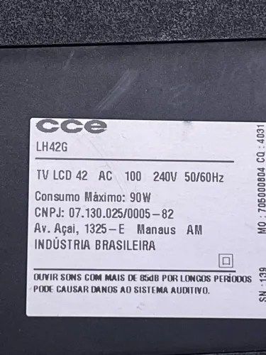 Vendo uma tv CCE 42 polegadas não e smart 