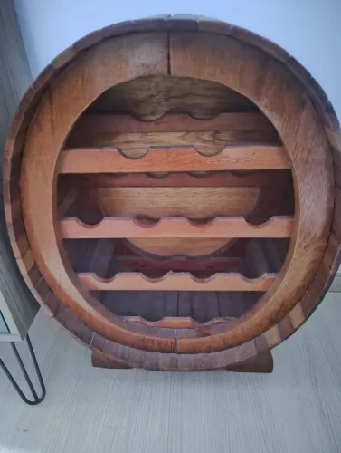 Adega para garrafas de vinhos