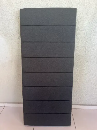 VENDO CABECEIRA DE LINHO ? Cor: cinza ? Largura: 1,60 m ? Altura: 45 cm ? Tecido: linho