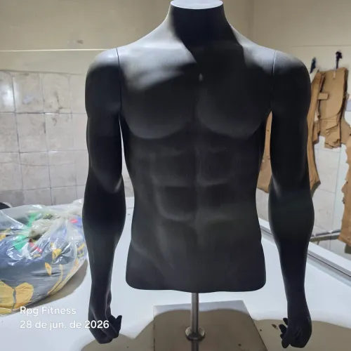 Manequim Masculino de fibra musculoso