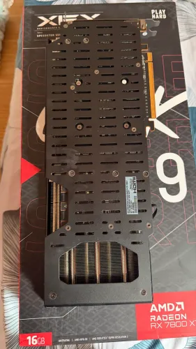 Placa de vídeo AMD Radeon RX 7800 XT 16GB