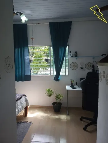 VENDO CAS44 NO IBURA DE BAIXO 70 MIL