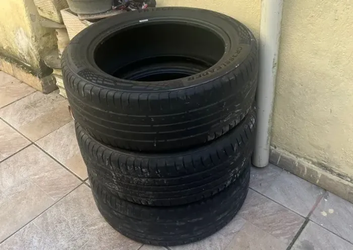 Pneu 255/55/18