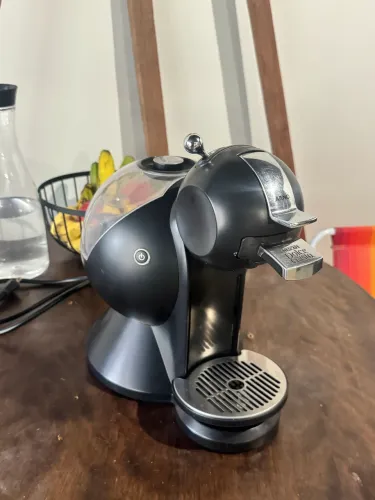 Cafeteira Nescafé Dolce Gusto Mini Me