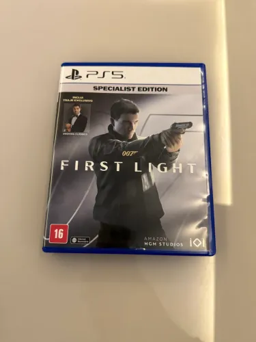007 First Light PS5 Seminovo