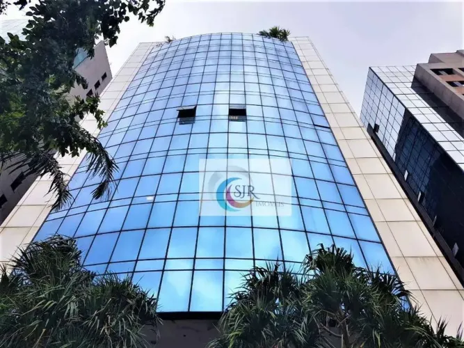 Conjunto comercial de 300 m² com 8 vagas na Vila Olímpia