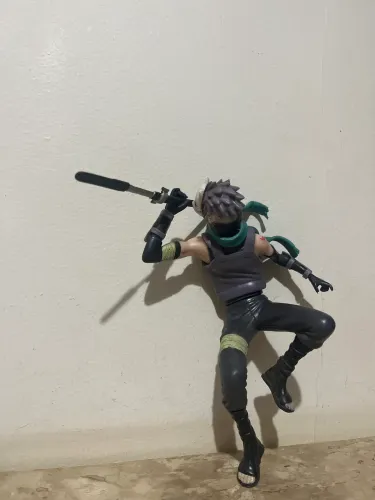 Réplica colecionador Kakashi Sensei-Naruto?