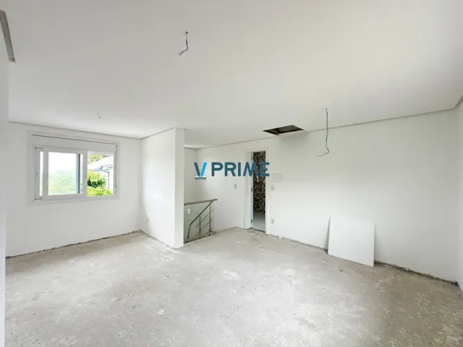 Vende-se casa em condomínio com 4 dormitórios (2 suítes), 3 vagas Tristeza